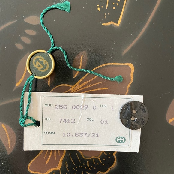 Gucci Vest and Skirt - Picture 2 of 12